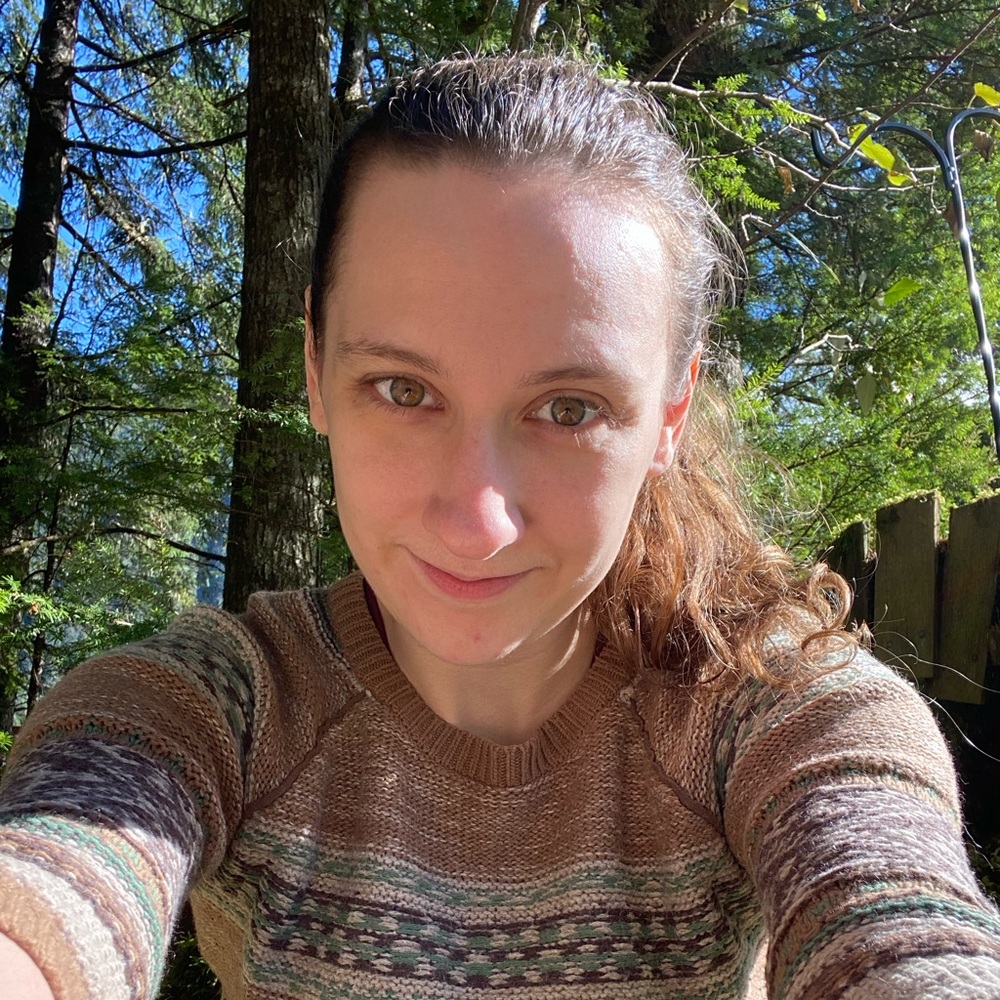 Meet your Posher, Brittany!